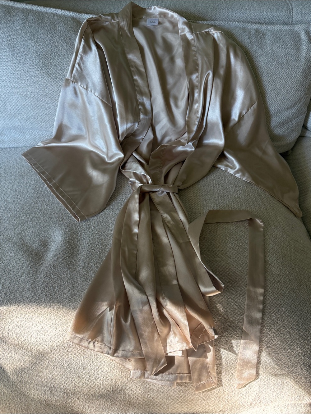 Vlazom Champagne Satin Robe - Picture 3 of 6